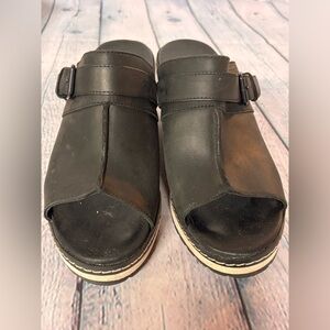 Merrell Halendi Black Leather Mules Buckle Detail Scandi Classic Slide Sandal 8